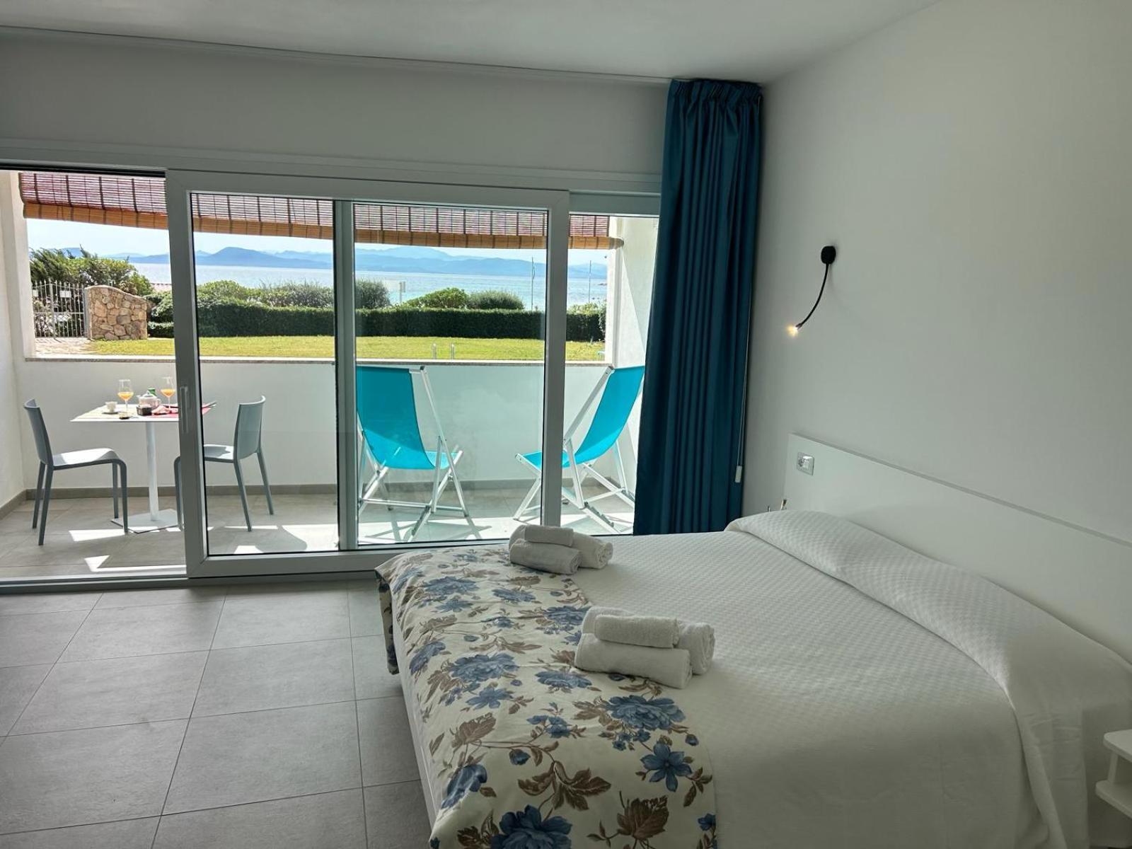 גולפו אראנצ'י Rooms, Affittacamere Maksim מראה חיצוני תמונה
