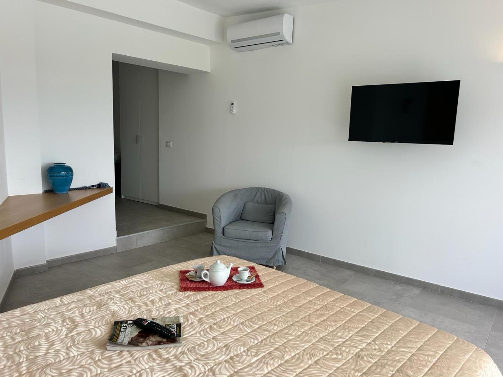 גולפו אראנצ'י Rooms, Affittacamere Maksim מראה חיצוני תמונה