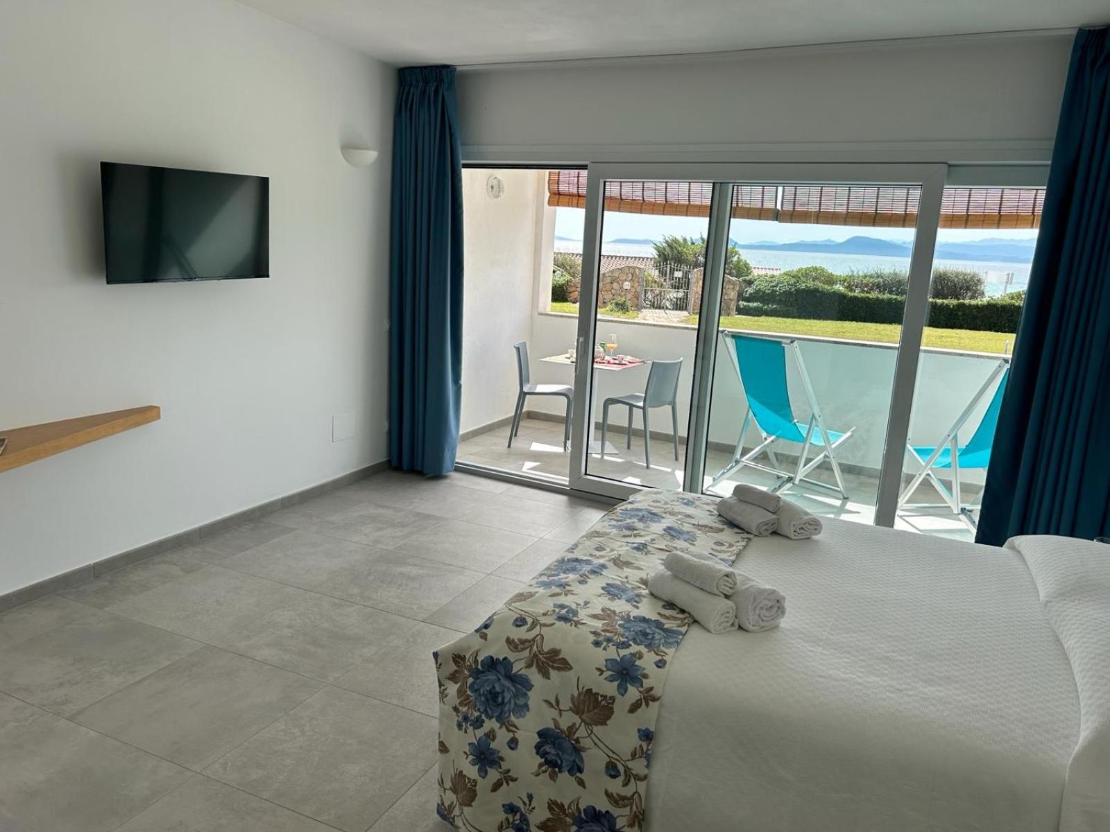 גולפו אראנצ'י Rooms, Affittacamere Maksim מראה חיצוני תמונה