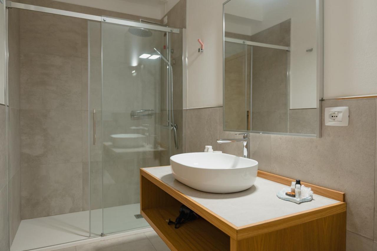 גולפו אראנצ'י Rooms, Affittacamere Maksim מראה חיצוני תמונה
