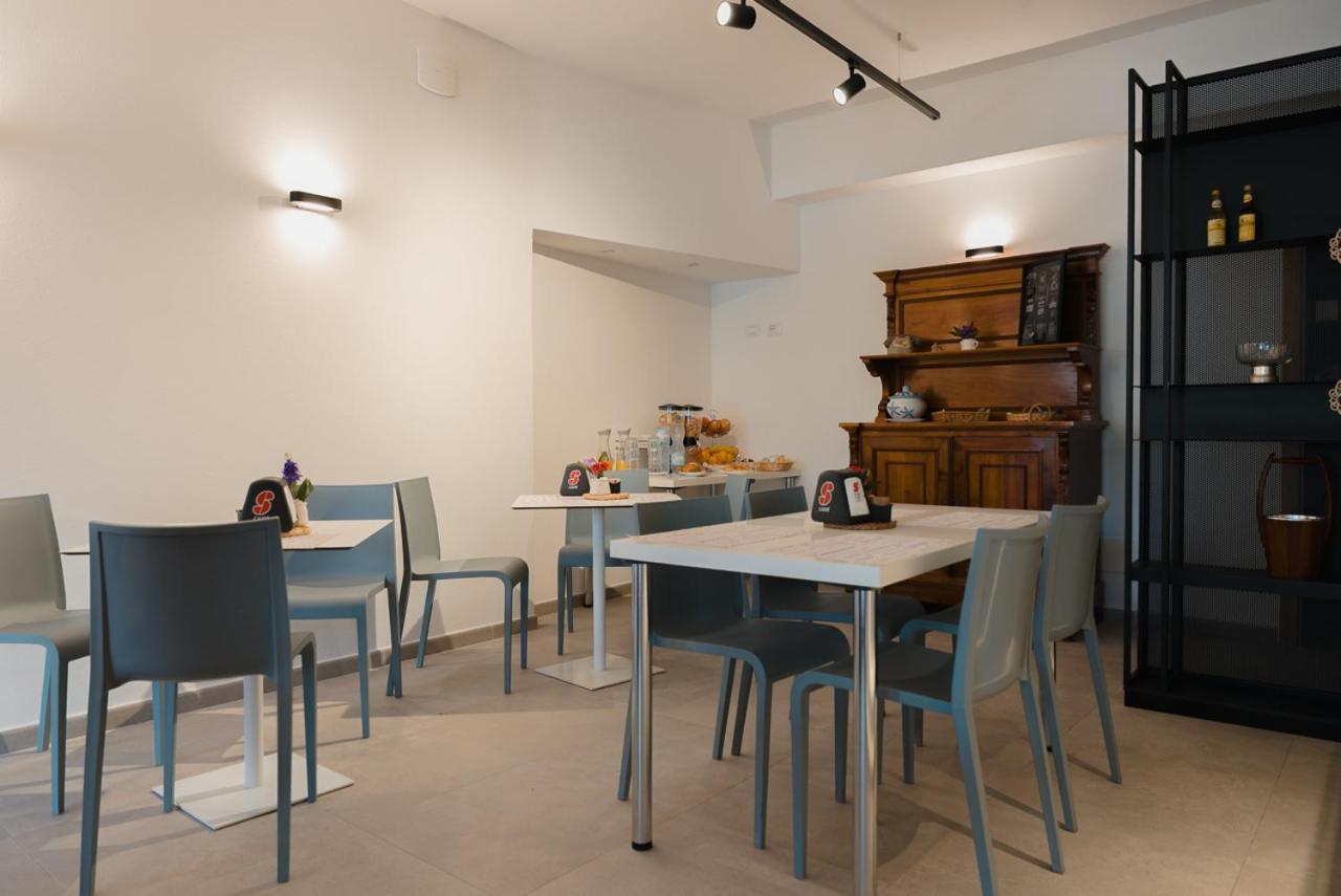 גולפו אראנצ'י Rooms, Affittacamere Maksim מראה חיצוני תמונה