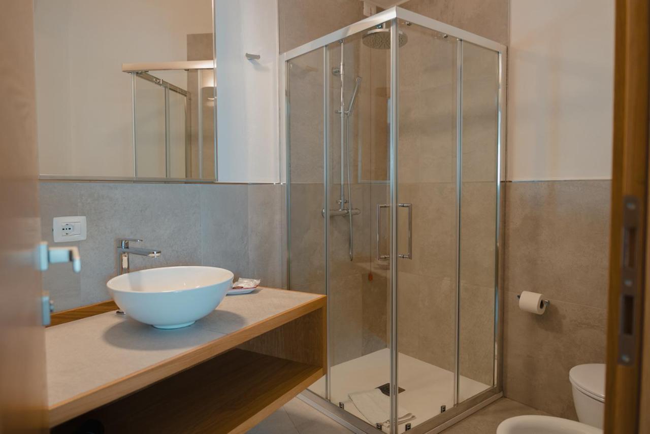 גולפו אראנצ'י Rooms, Affittacamere Maksim מראה חיצוני תמונה