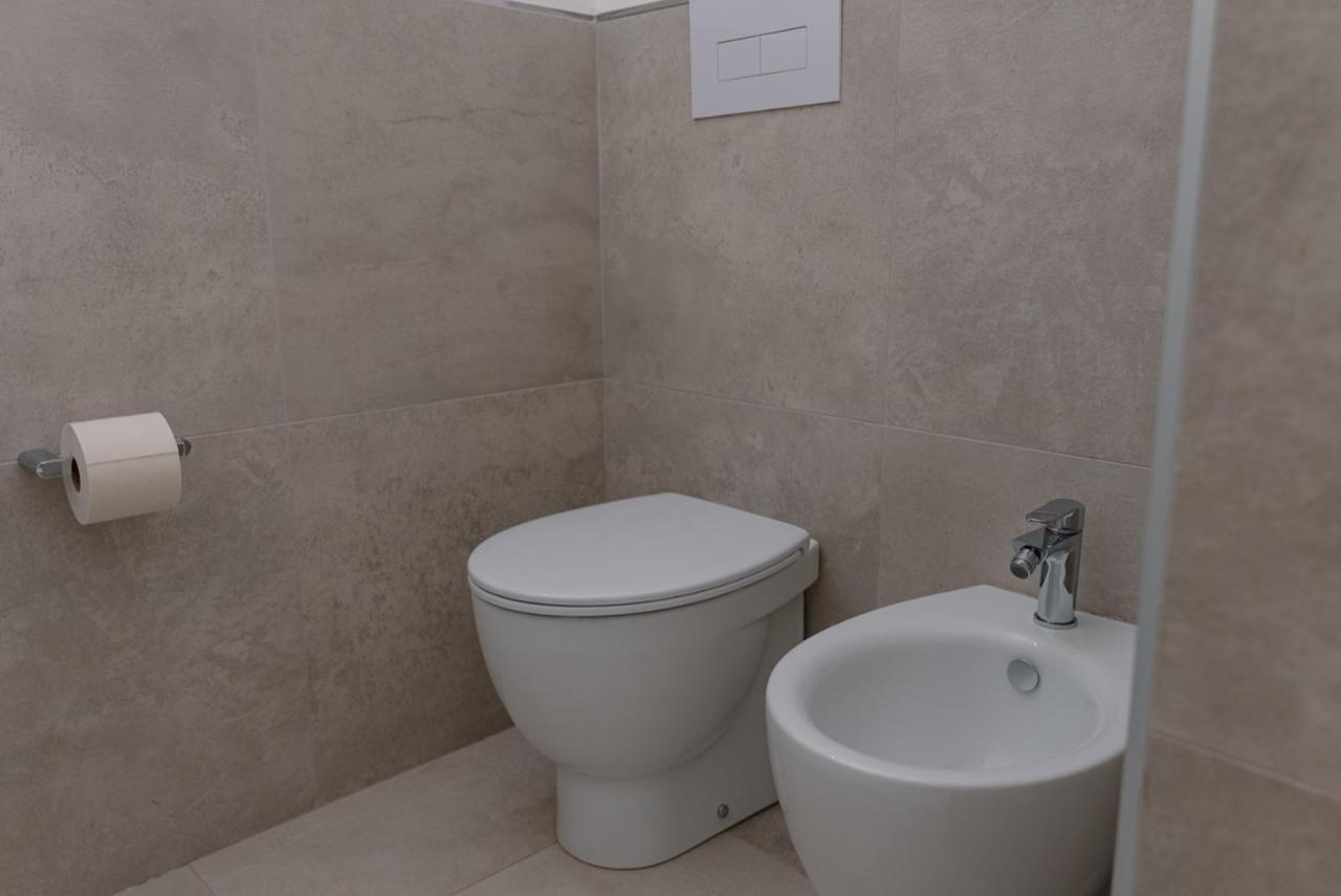 גולפו אראנצ'י Rooms, Affittacamere Maksim מראה חיצוני תמונה