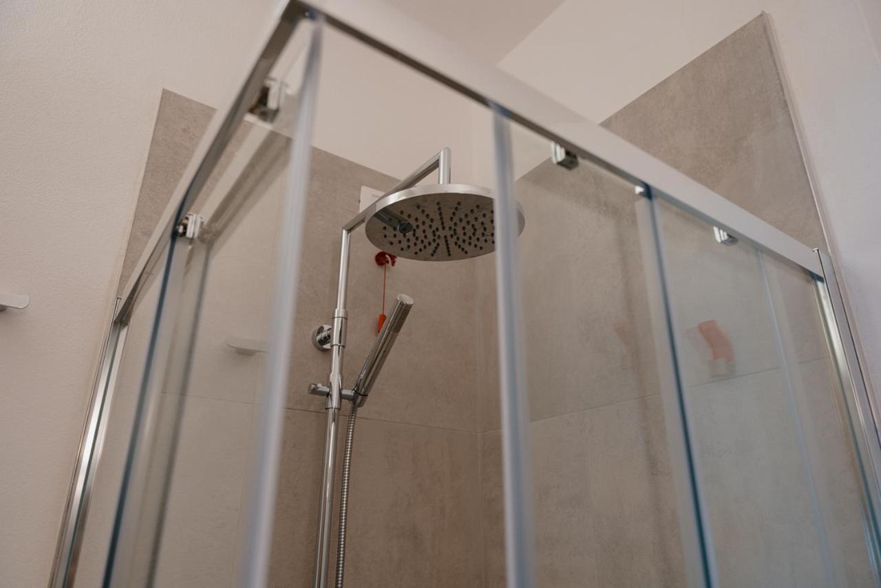גולפו אראנצ'י Rooms, Affittacamere Maksim מראה חיצוני תמונה