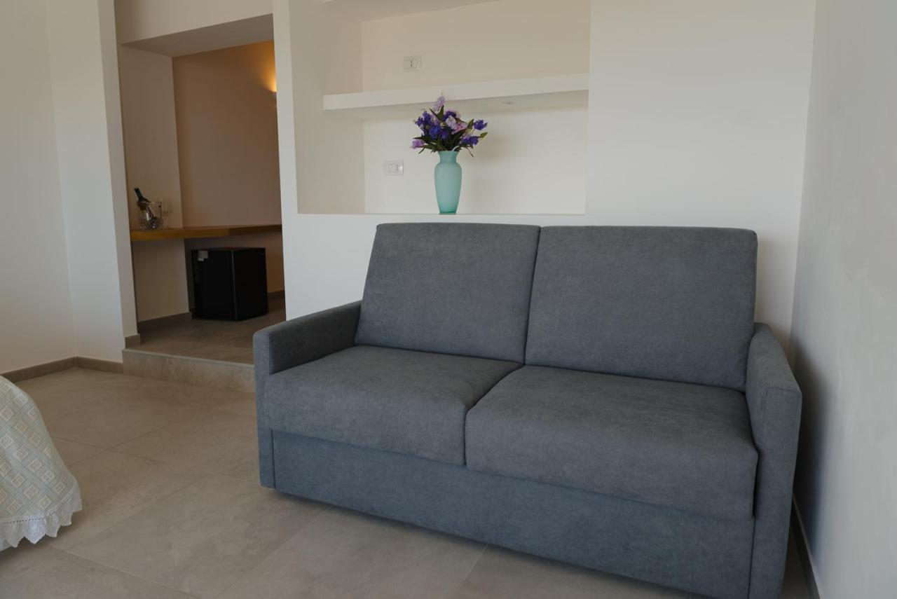 גולפו אראנצ'י Rooms, Affittacamere Maksim מראה חיצוני תמונה