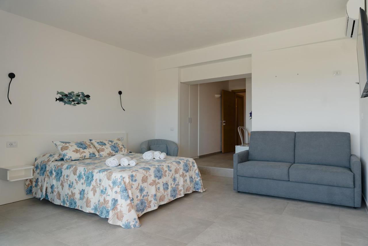 גולפו אראנצ'י Rooms, Affittacamere Maksim מראה חיצוני תמונה