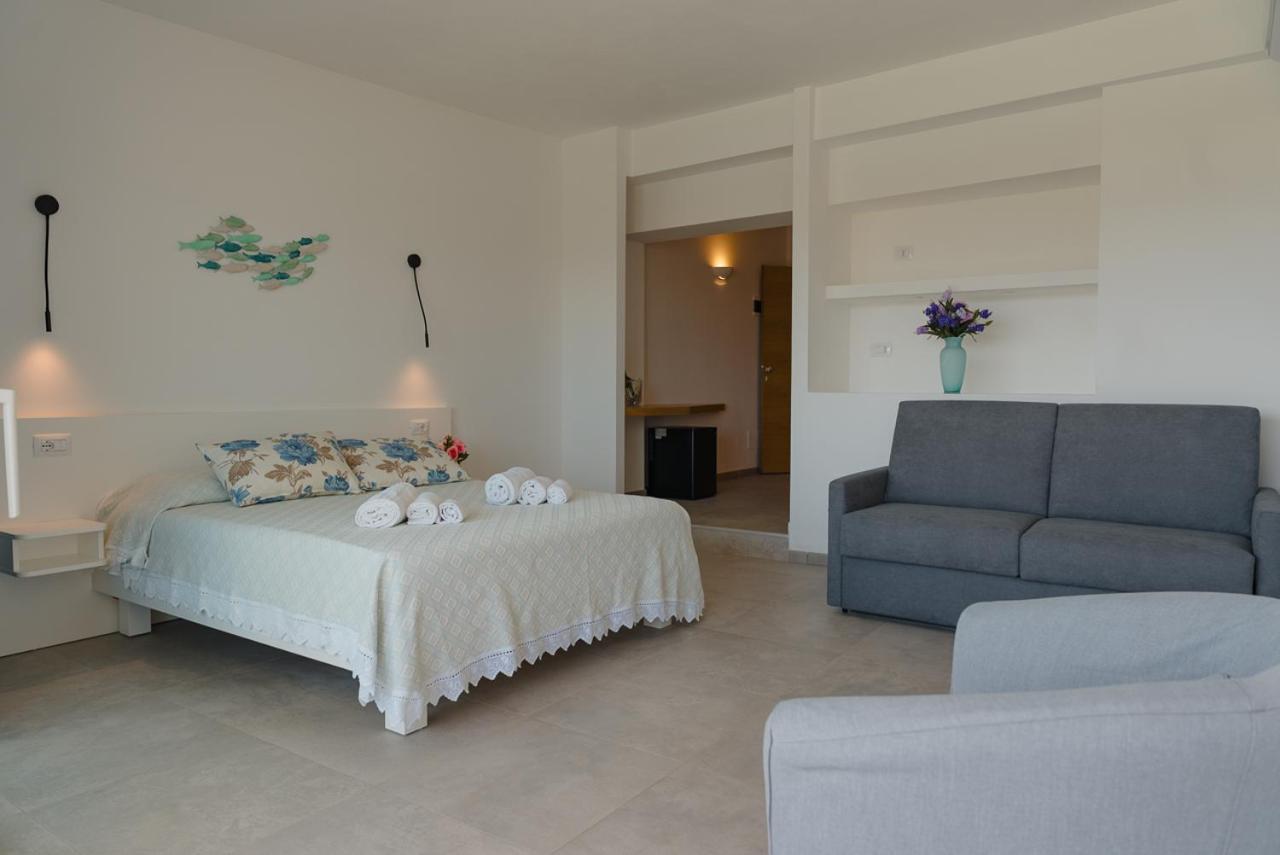 גולפו אראנצ'י Rooms, Affittacamere Maksim מראה חיצוני תמונה