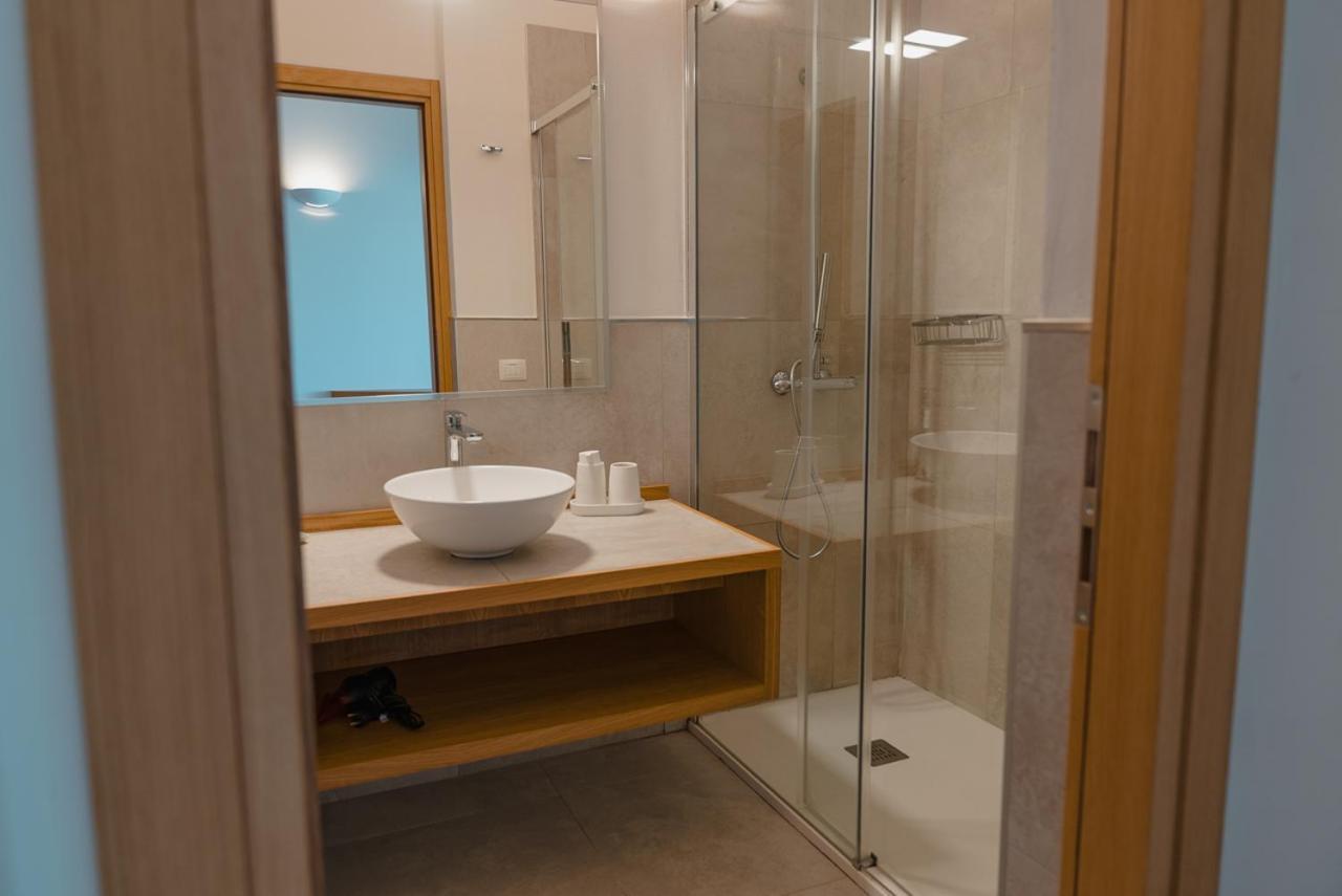 גולפו אראנצ'י Rooms, Affittacamere Maksim מראה חיצוני תמונה